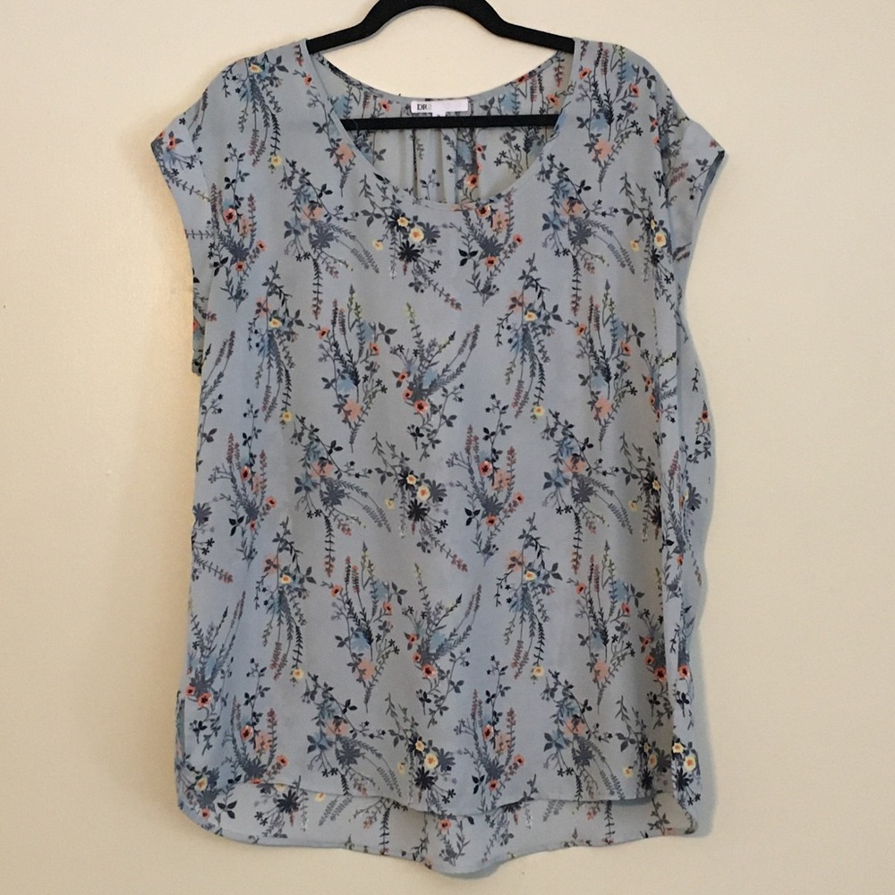 EUC DR2 Cap Sleeve Blue Flowered Blouse, Size XL